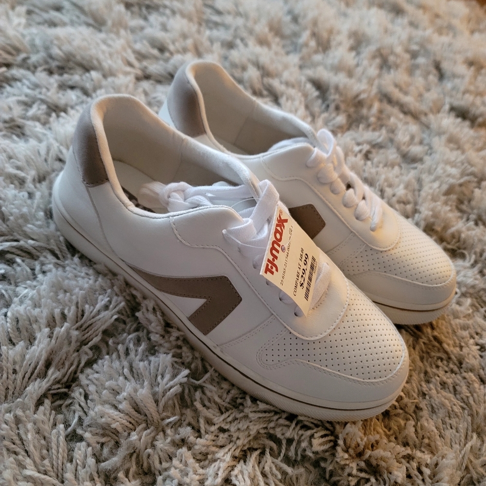 MIA Krew Sneakers